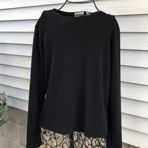Anne Taylor Loft ( Size M ) Black Long sleeve $ 10